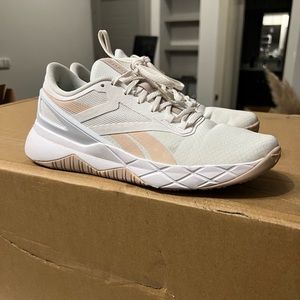 Like new Nanoflex Reebok working out sneakers.